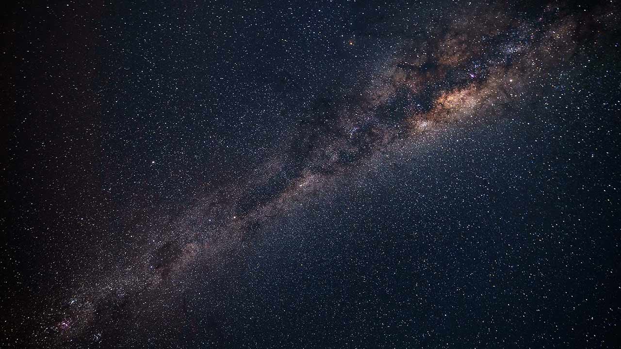 Detectan galaxias 5,000 veces más grandes que la Vía Láctea