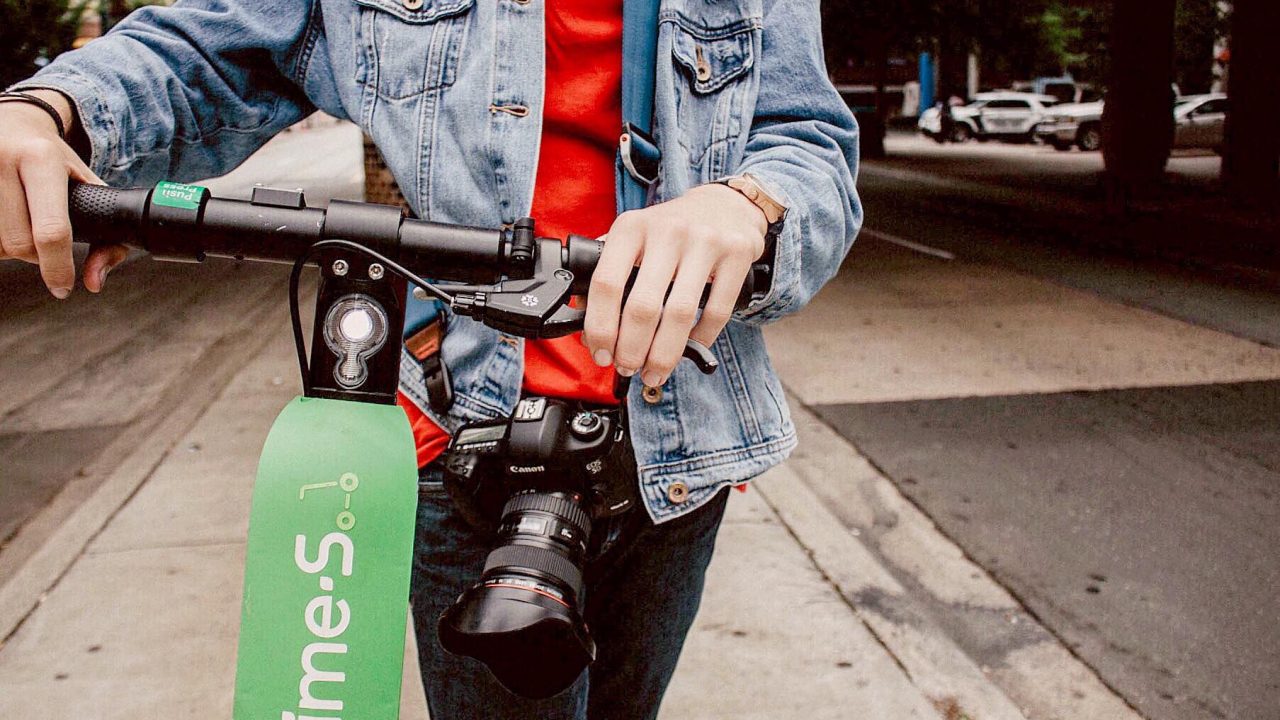 Error de software de scooters Lime causa frenado aleatorio y docenas de lesionados