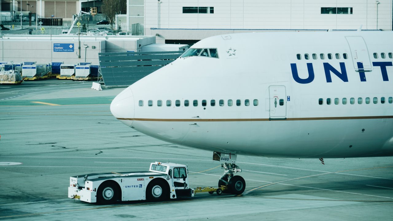 Aerolíneas de EU piden a AMLO continuar con NAIM