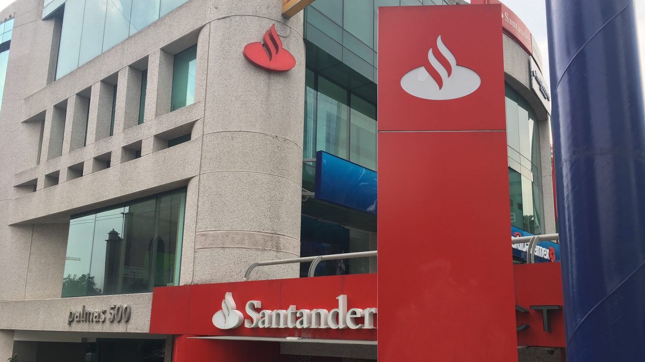 Estos son los bancos que más se beneficiaron de las comisiones en 2017