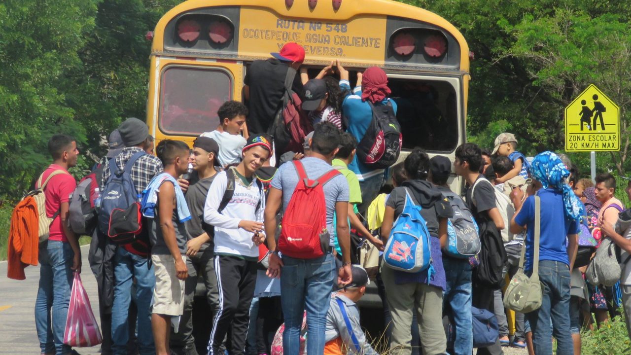 Tarjetas humanitarias podrían generar un problema entre México y Honduras
