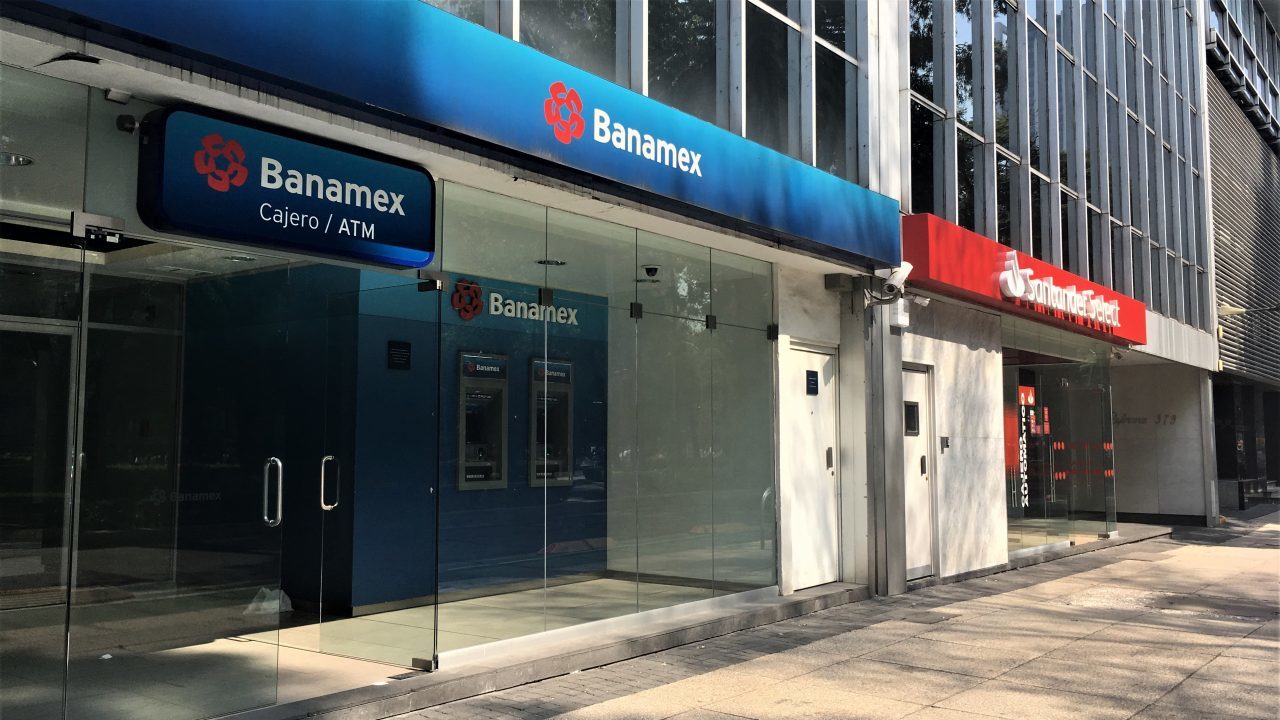 Bancos cerrarán el lunes 7 de febrero