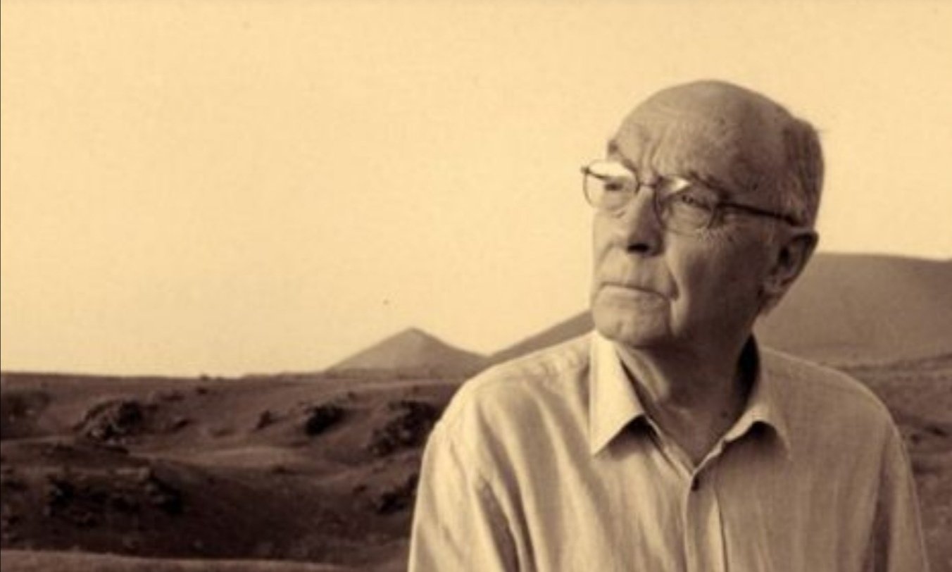 CDMX inaugura plaza de lectura que honra al escritor José Saramago