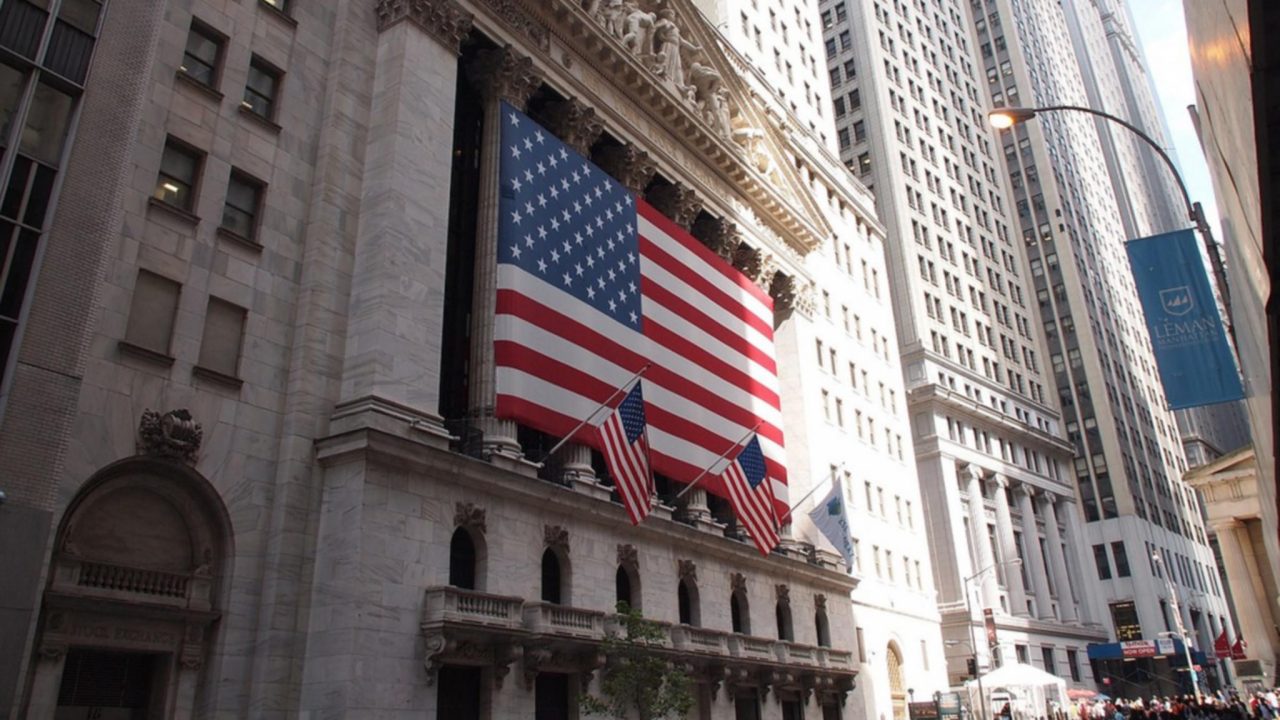 Nasdaq tiene peor día desde 2022 tras miedo por posible recesión en EU