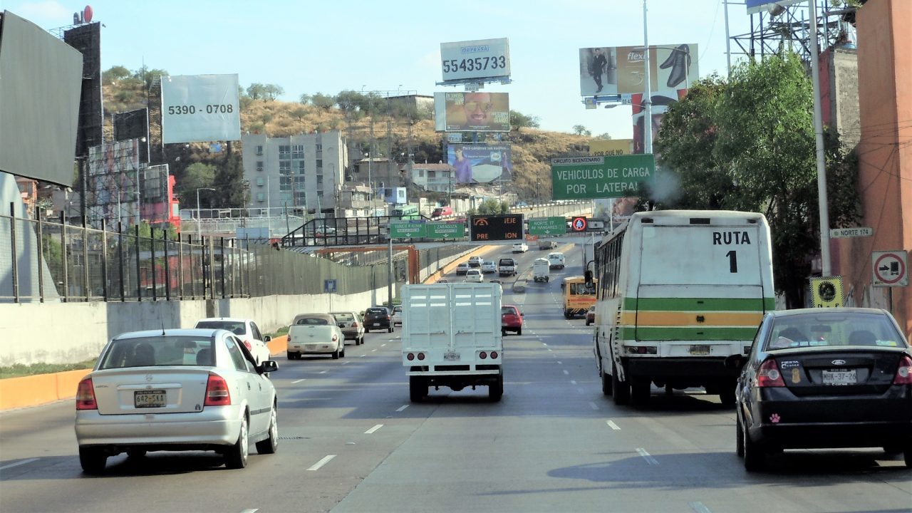 AMLO anuncia regularización de autos ‘chocolate’ en estados fronterizos