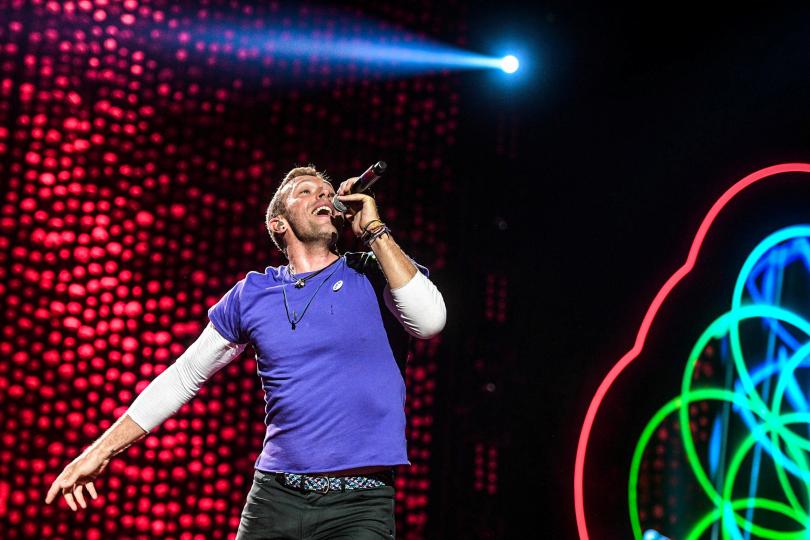 Coldplay lanza su nuevo sencillo “Higher Power” al espacio