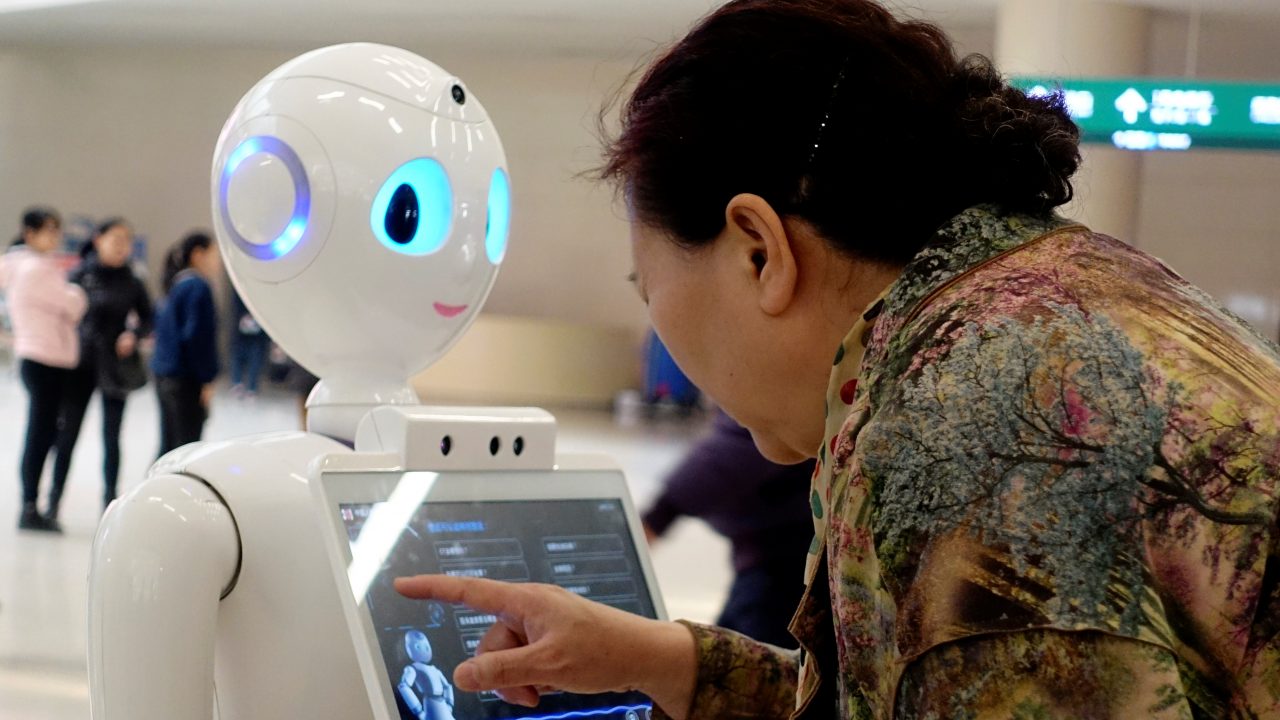 Inteligencia emocional, la otra inteligencia que se requiere ante más automatización