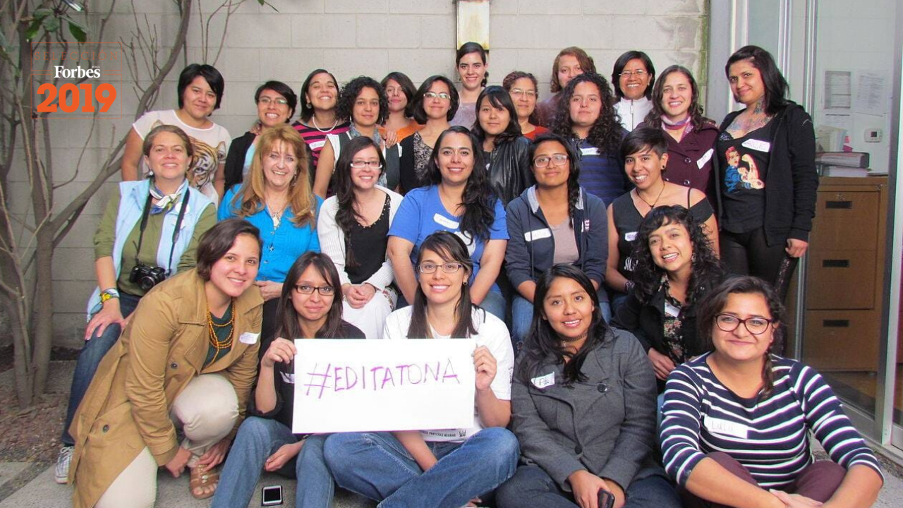 Las mexicanas que están reescribiendo Wikipedia