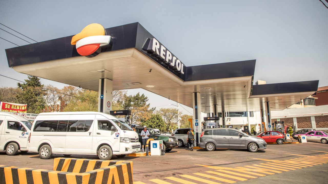 Repsol cierra su primera gasolinera en México por desabasto