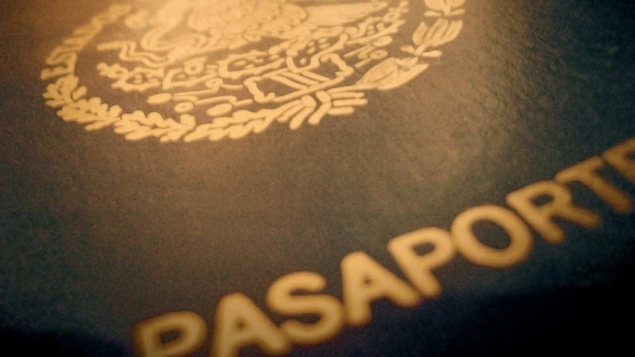 SRE suspende temporalmente emisión de pasaportes por coronavirus