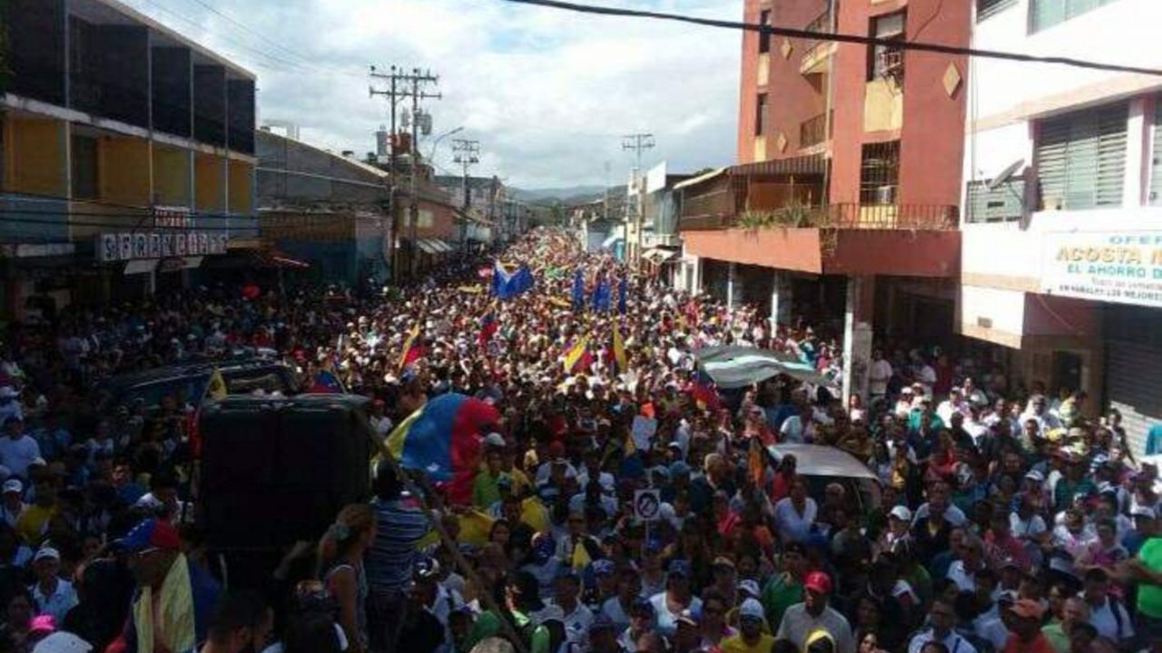 Suman 35 muertos y 850 detenidos en una semana de protestas en Venezuela
