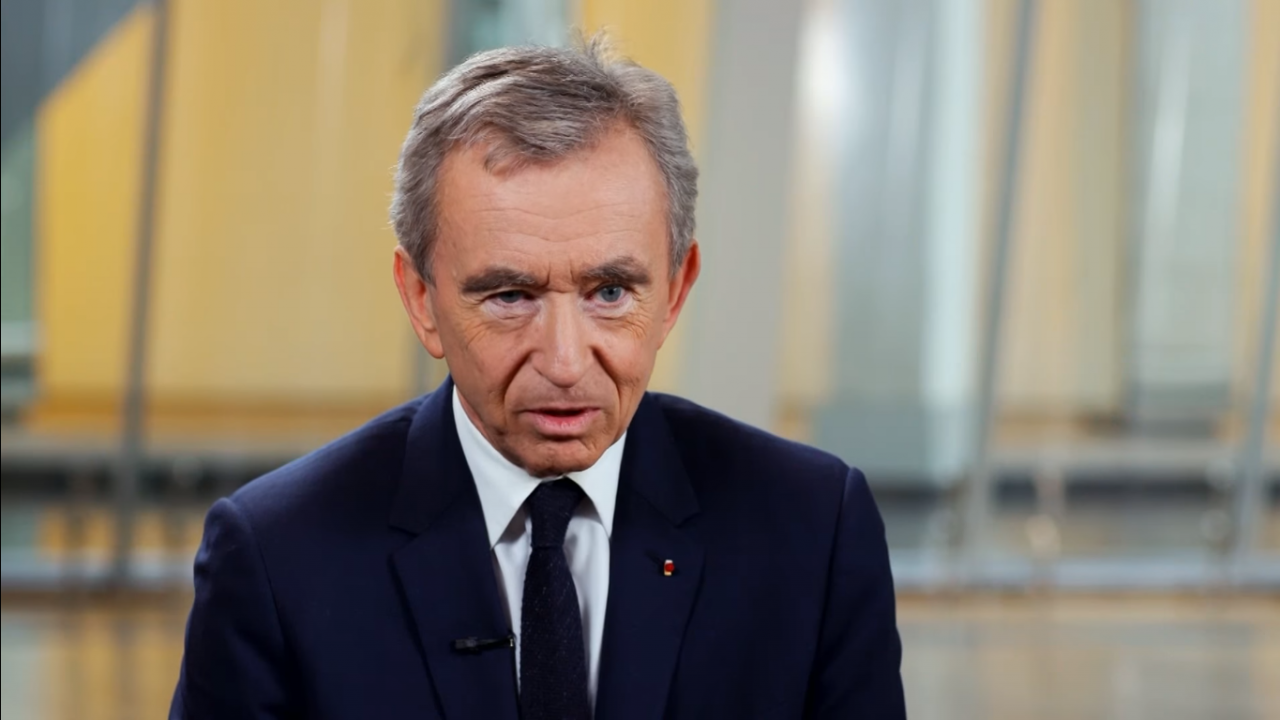 Bernard Arnault, CEO de LVMH, es la segunda persona más rica del mundo