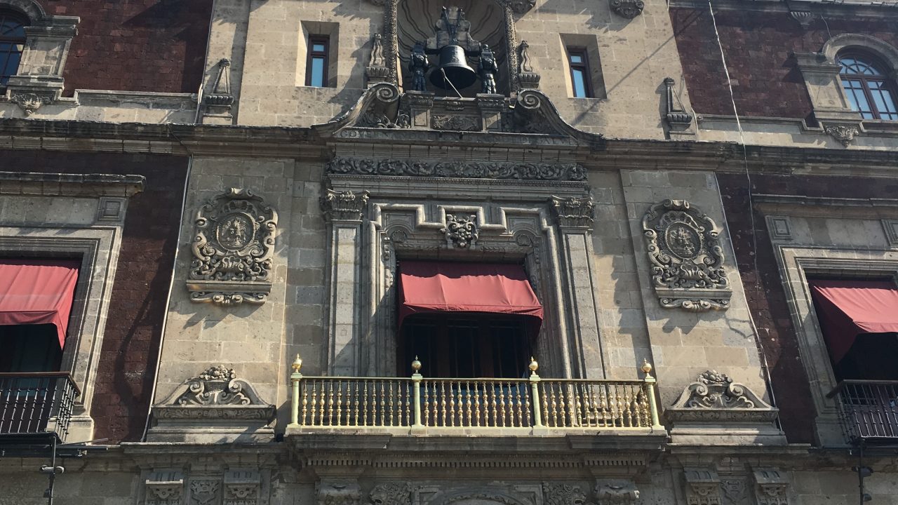 AMLO ya durmió en Palacio Nacional y analiza vivir ahí