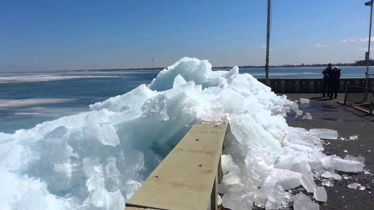 Un ‘tsunami de hielo’ golpea el noreste de los Estados Unidos