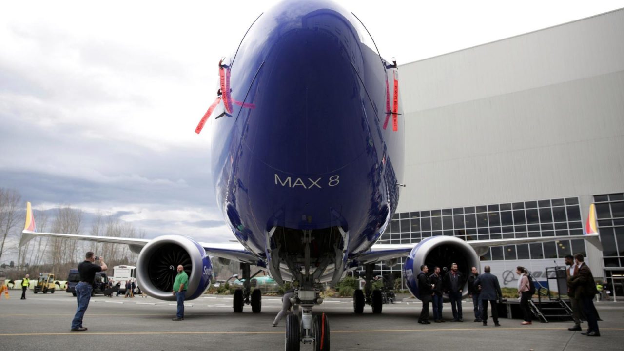 Trump dice que EU suspenderá vuelos de aviones Boeing 737 MAX 8 y 9