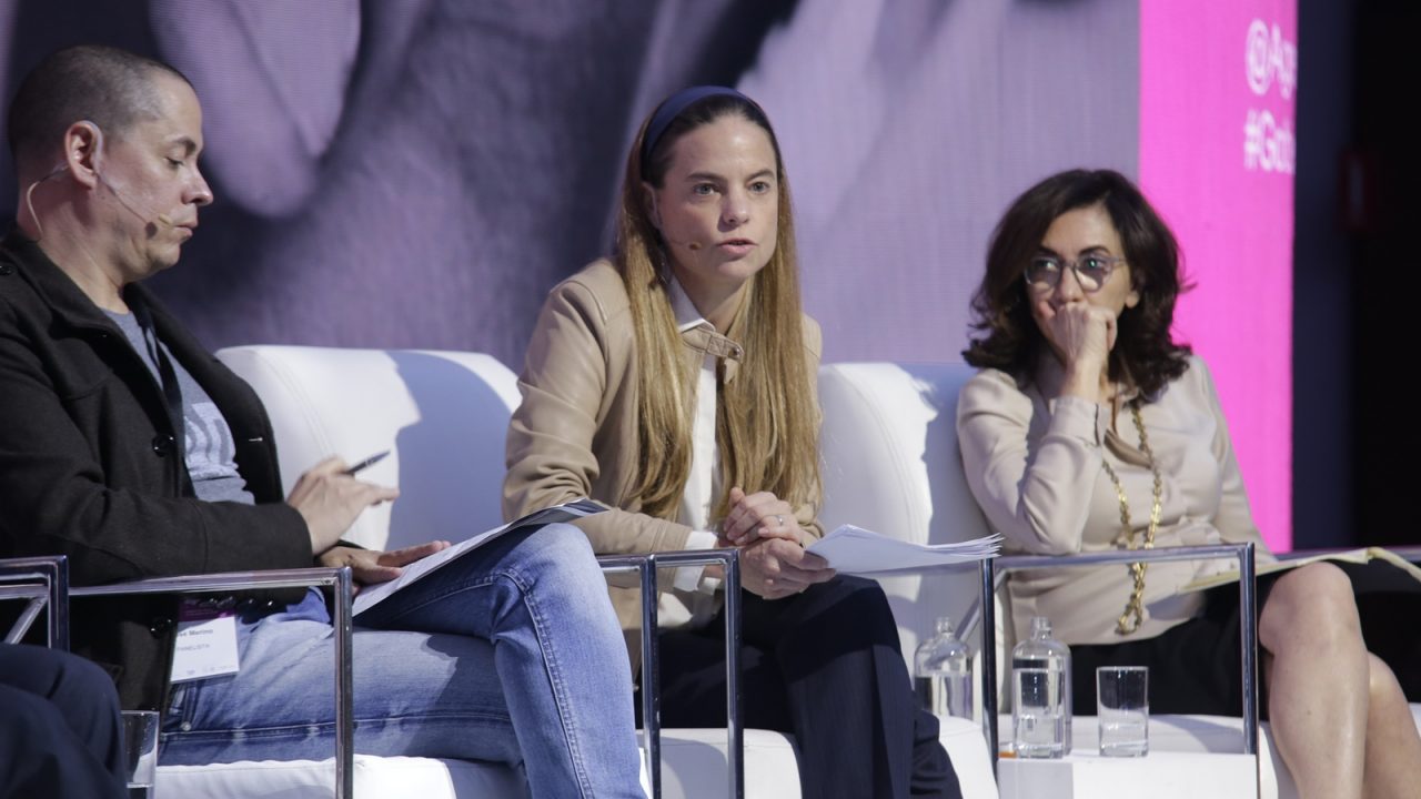 Lo que falta y lo que sobra en la agenda digital en México