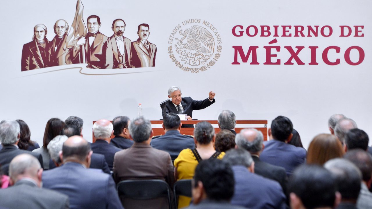 AMLO pide preparar otro recorte presupuestal en todas las secretarías