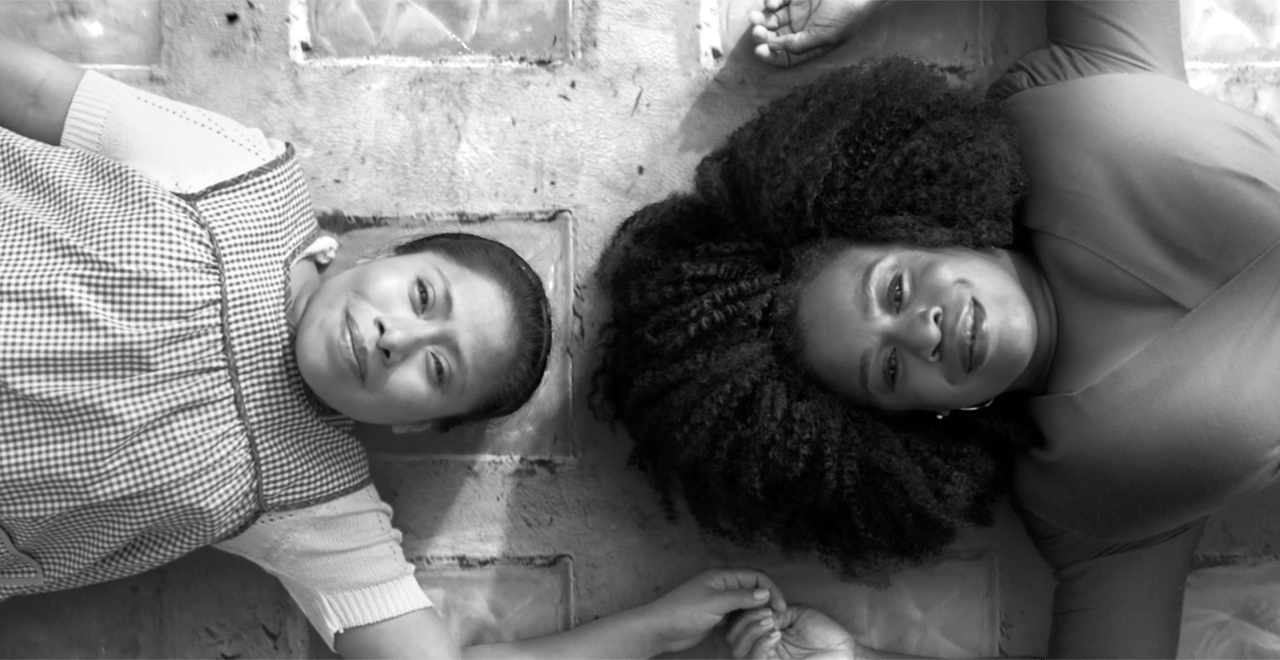 Yalitza Aparicio y Uzo Aduba encabezan polémica campaña de Netflix