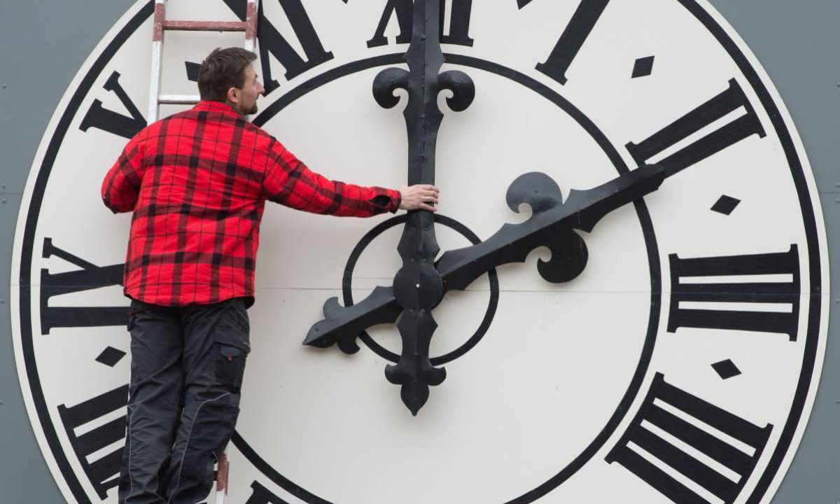 Este domingo hay que ajustar el reloj: inicia el Horario de Verano