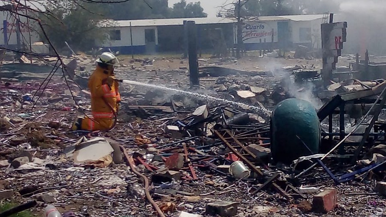 Explosión en Tultepec deja un muerto y cuatro heridos