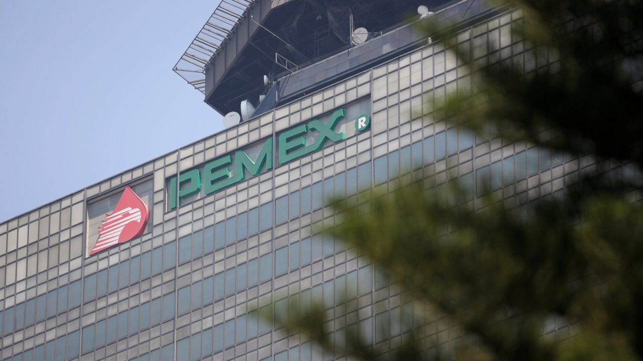Pemex detecta robo de bienes en sus almacenes