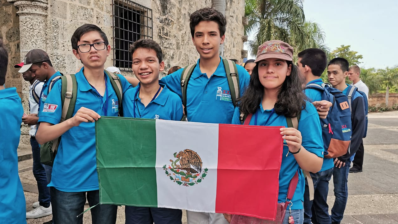 Niños mexicanos obtienen dos medallas de oro en olimpíada de matemáticas