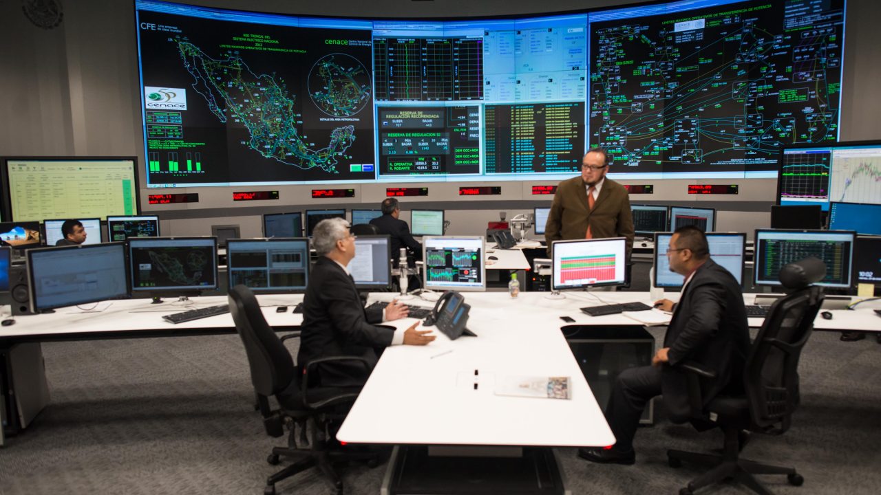 Regulador energético pide explicación a Cenace por alertas de emergencia eléctrica