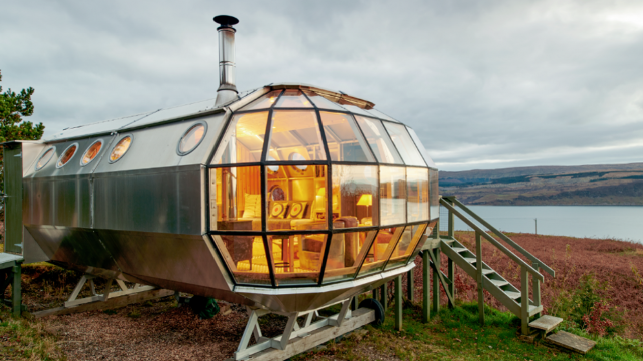 Con Airbnb puedes dormir en una nave espacial