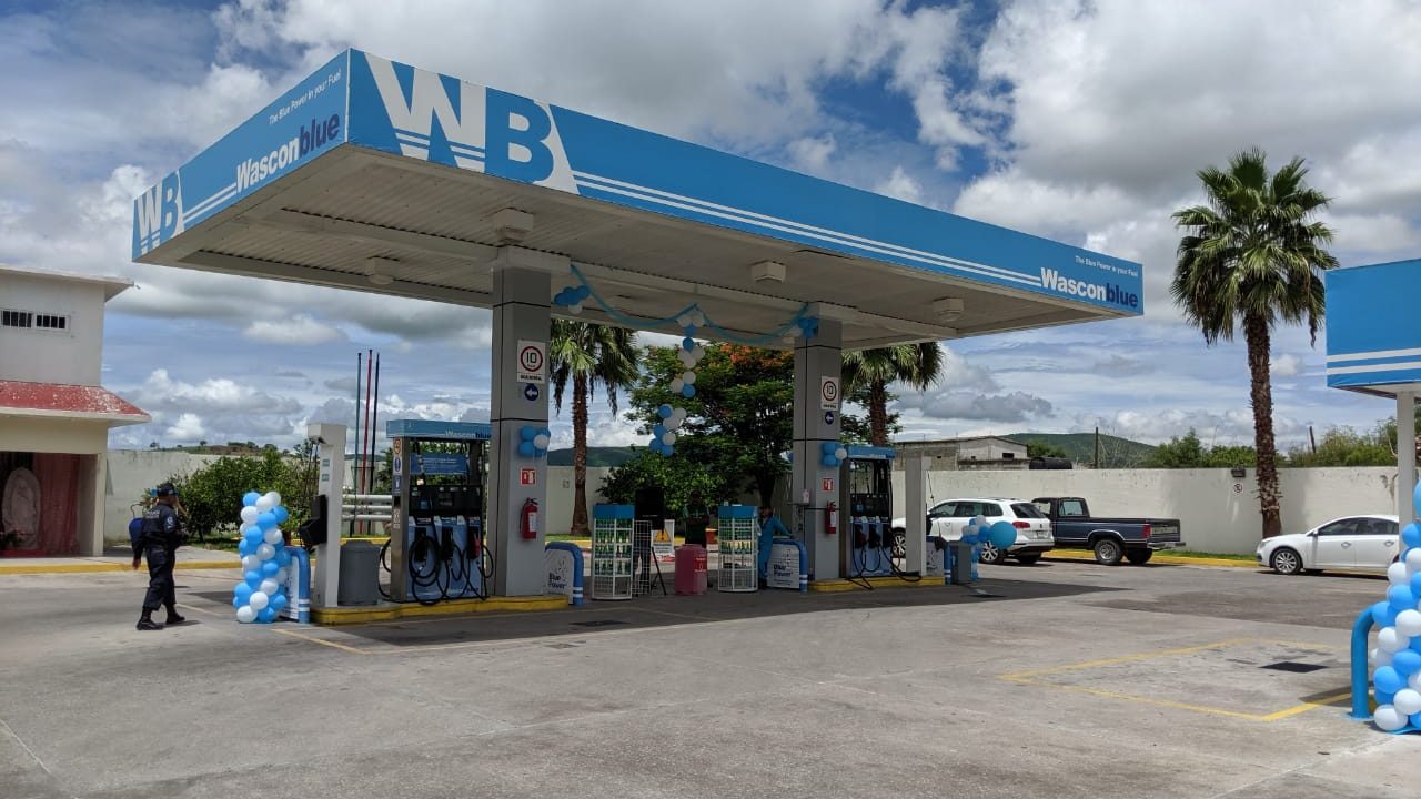Esta marca vende gasolina más limpia y barata que Pemex