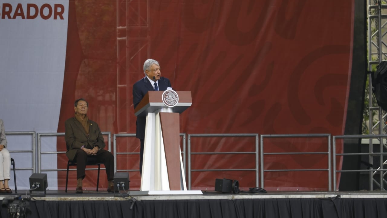 Los compromisos cumplidos a medias de López Obrador