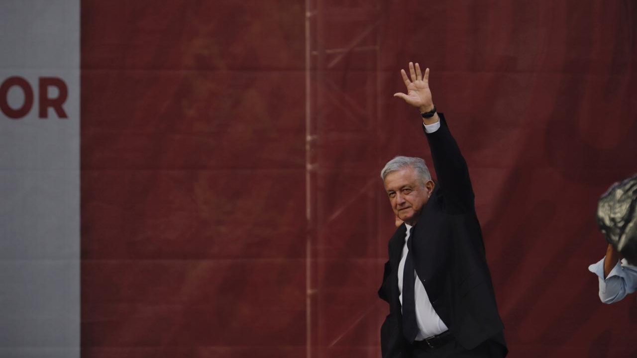 Los 7 temas energéticos que abordó el presidente en el AMLOFest