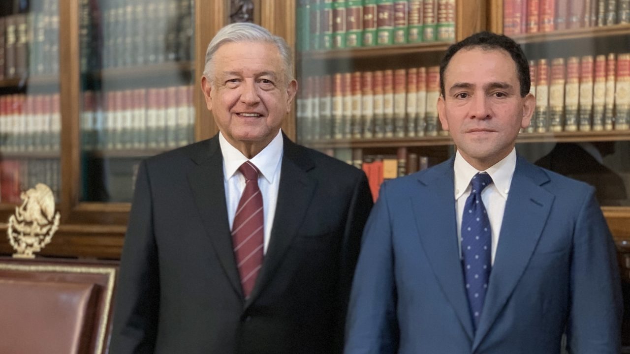 Esto dice el lenguaje corporal de Herrera que dio de qué hablar