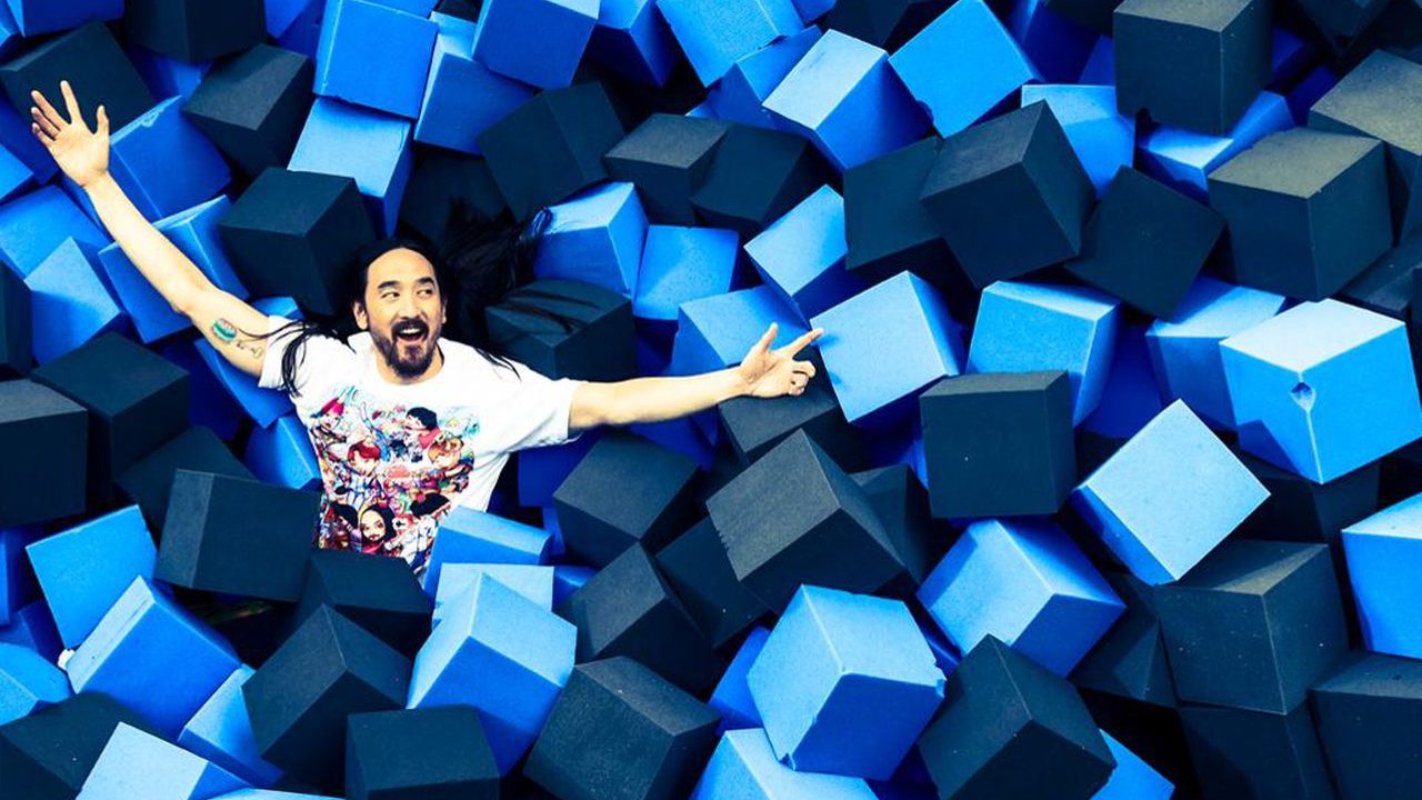 Un vistazo dentro del mundo de Steve Aoki, el DJ de 30 mdd