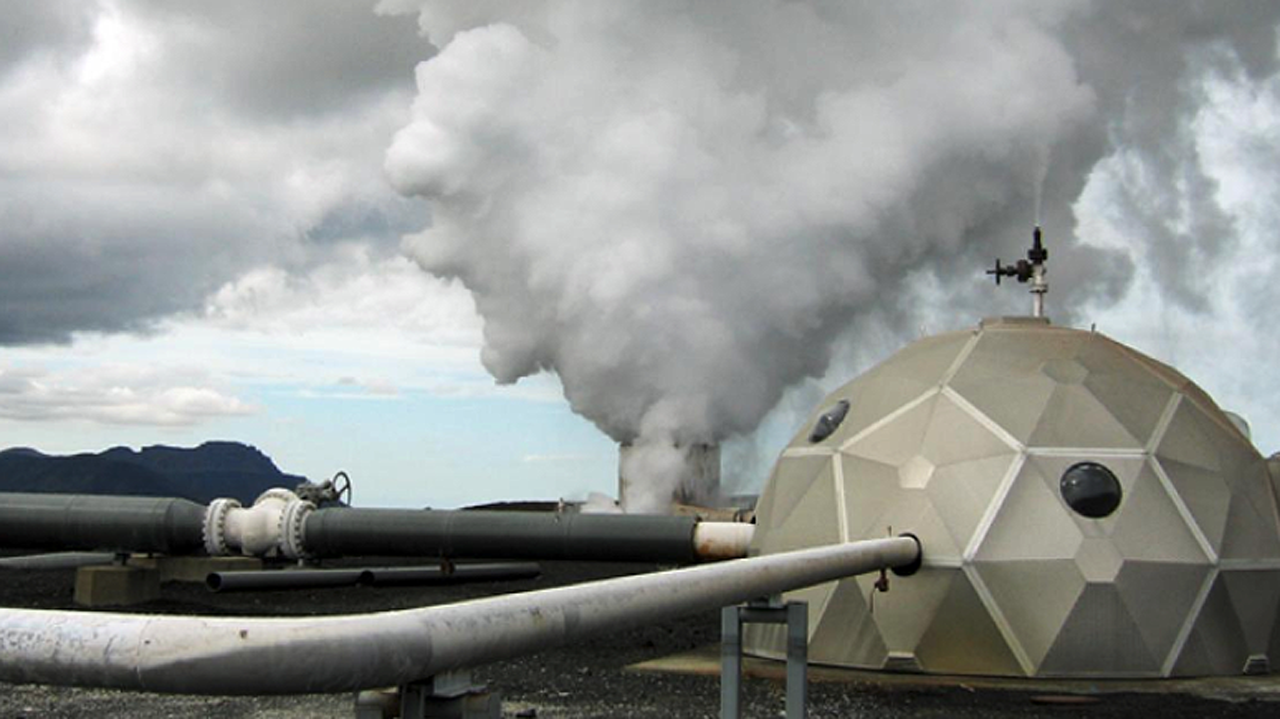 Científicos de Islandia están convirtiendo dióxido de carbono en roca