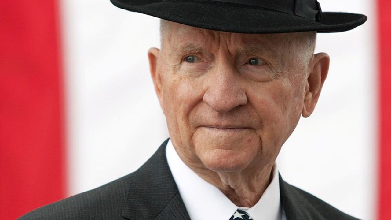Multimillonario y político independiente texano Ross Perot, muere a los 89 años