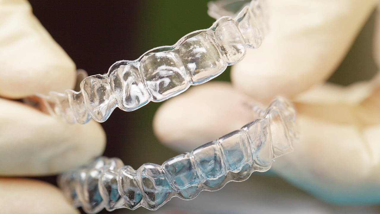Esta clínica quiere imprimir guardas dentales invisibles para los mexicanos