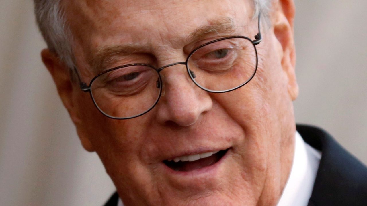 Murió David Koch, miembro de una poderosa dinastía industrial de EU