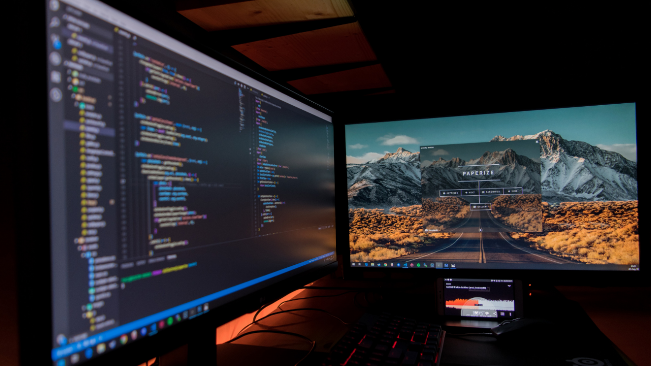 Conoce esta furgoneta para hackear de 9 mdd y a su multimillonario dueño