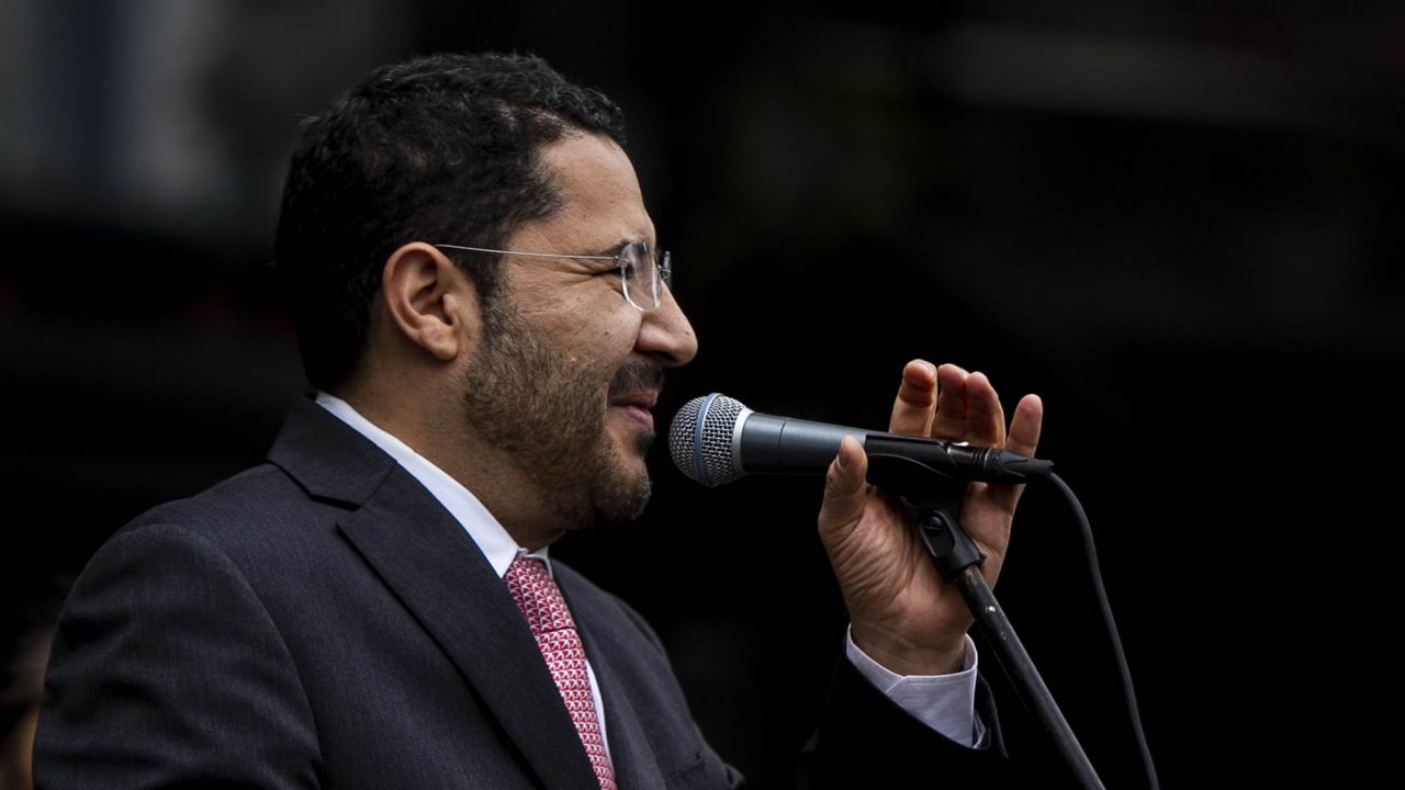 Batres pide la misma ‘cucharada’ para Monreal: relevo con una jefa de bancada