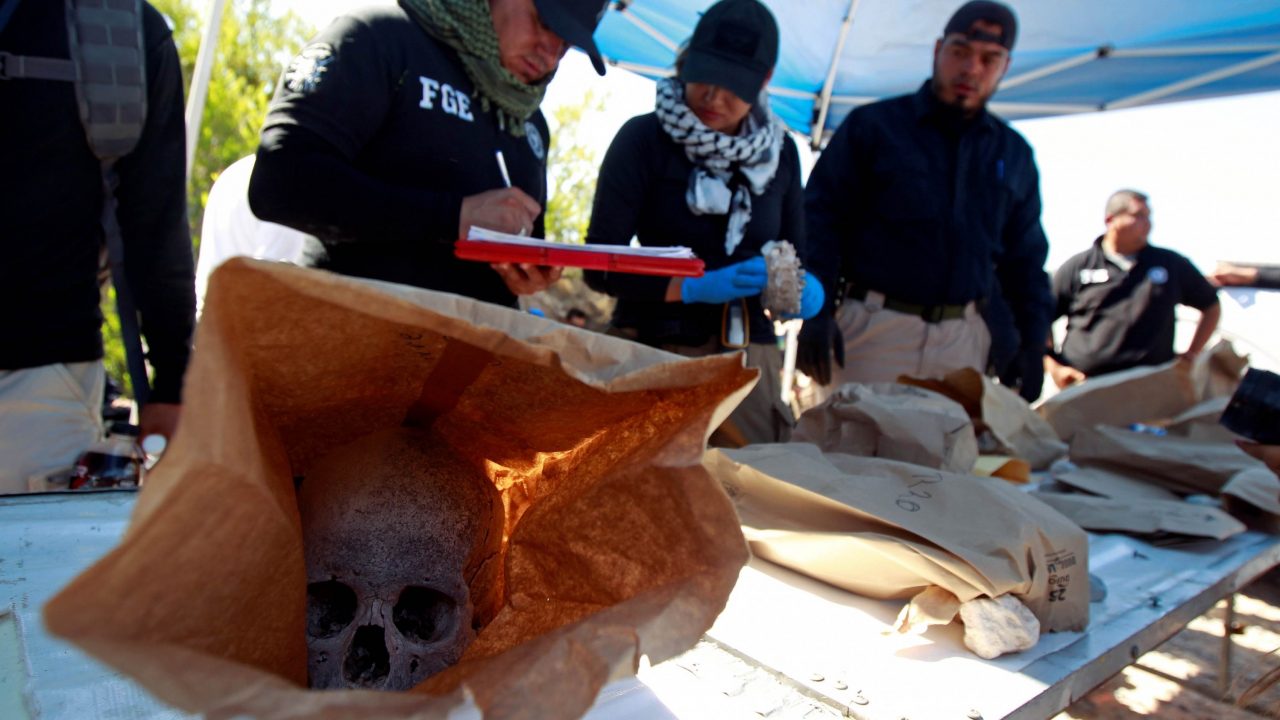 La crisis de las fosas clandestinas en el país, expresada en números