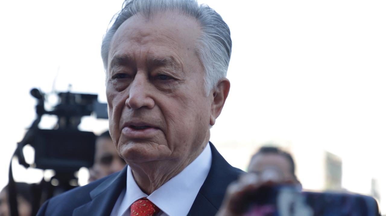 Vamos a todo dar, no hay apagones ni aumento en tarifas de luz: Bartlett