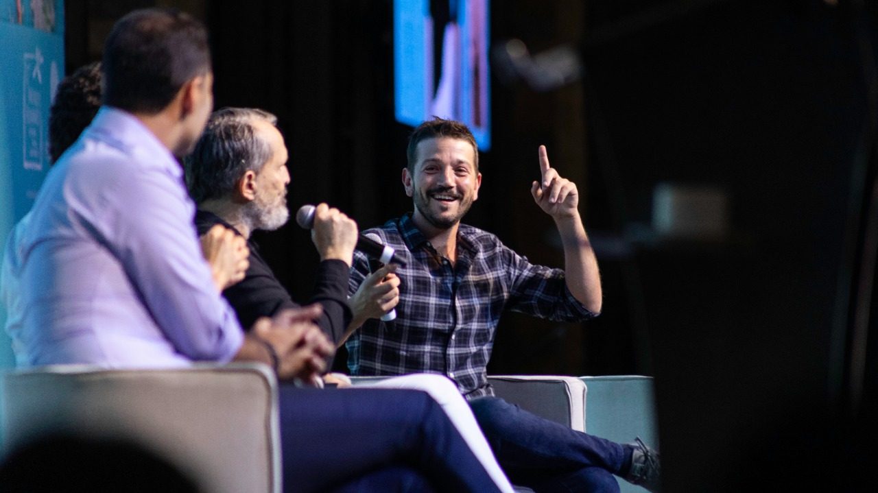Estoy tranquilo con la serie Narcos, es un reflejo de la realidad: Diego Luna