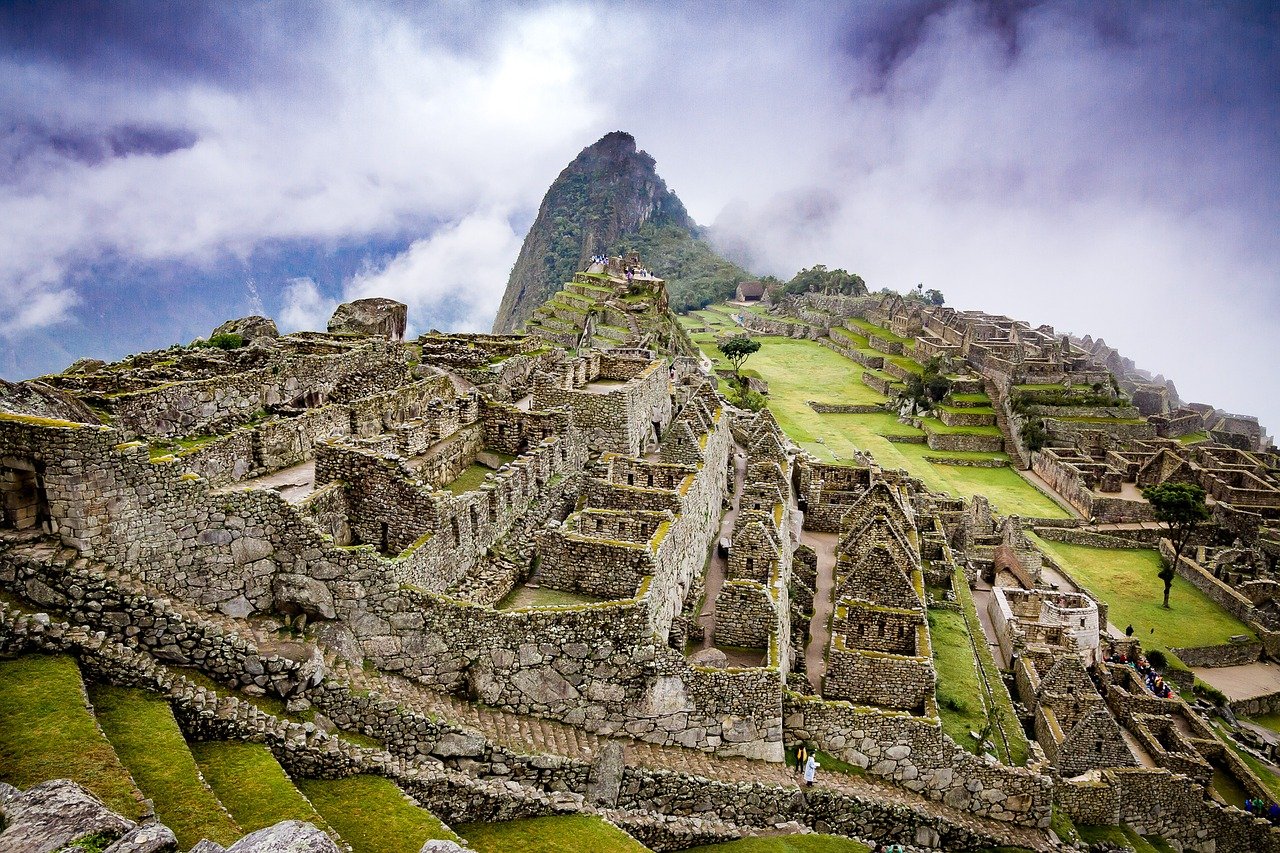 Cierran Machu Picchu por protestas antigubernamentales en Perú
