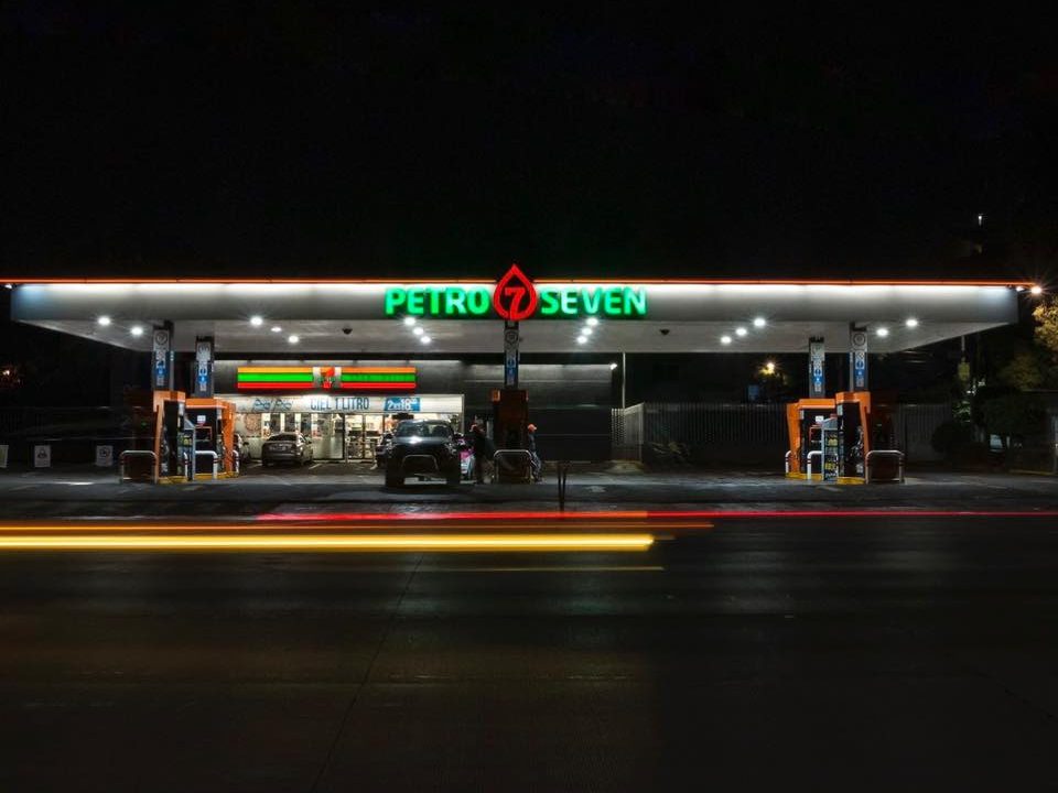 Petro-7 pretende operar 520 gasolineras en cuatro años