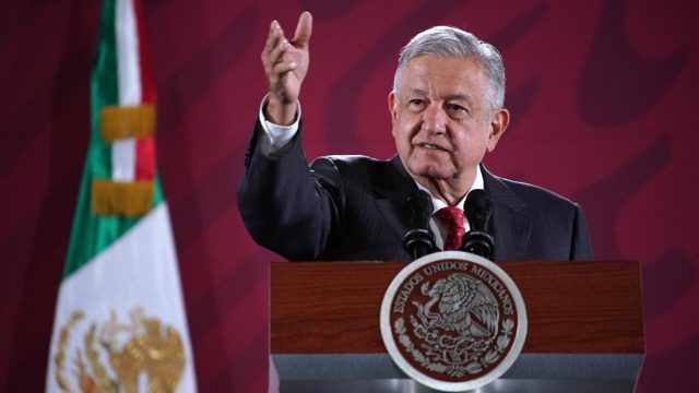 667 intelectuales se pronuncian contra AMLO por amenazar la libertad de  expresión • Forbes México