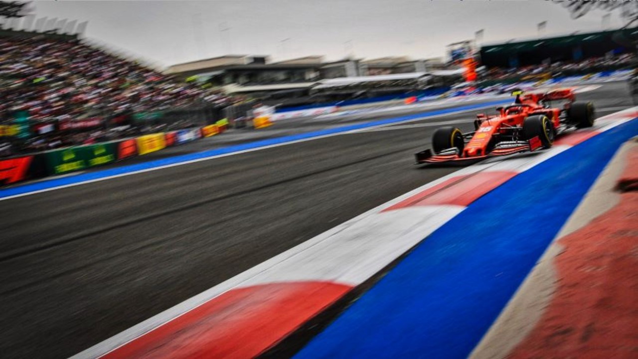 Leclerc se queda con la ‘pole’ en GP México tras penalización a Verstappen