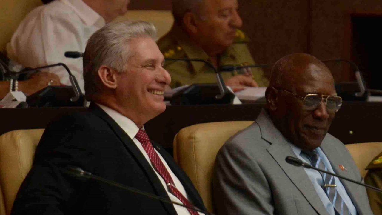 Tras 43 años, Cuba recupera la figura de presidente… y todo sigue igual