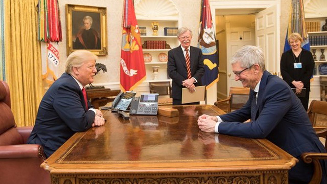 Trump quiere que Apple le devuelva el botón de inicio a los iPhone
