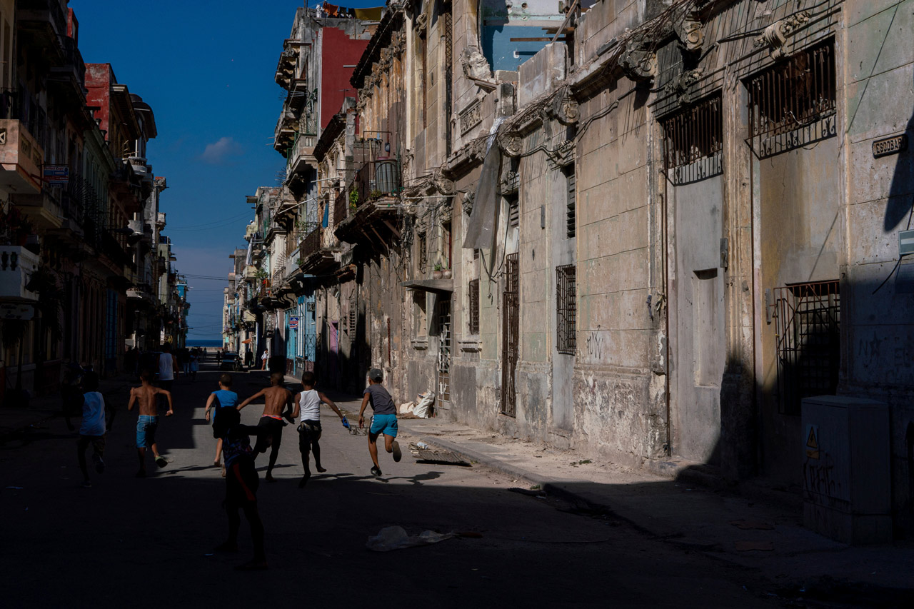 La Habana anuncia racionamiento de energía y cancela carnaval por crisis energética