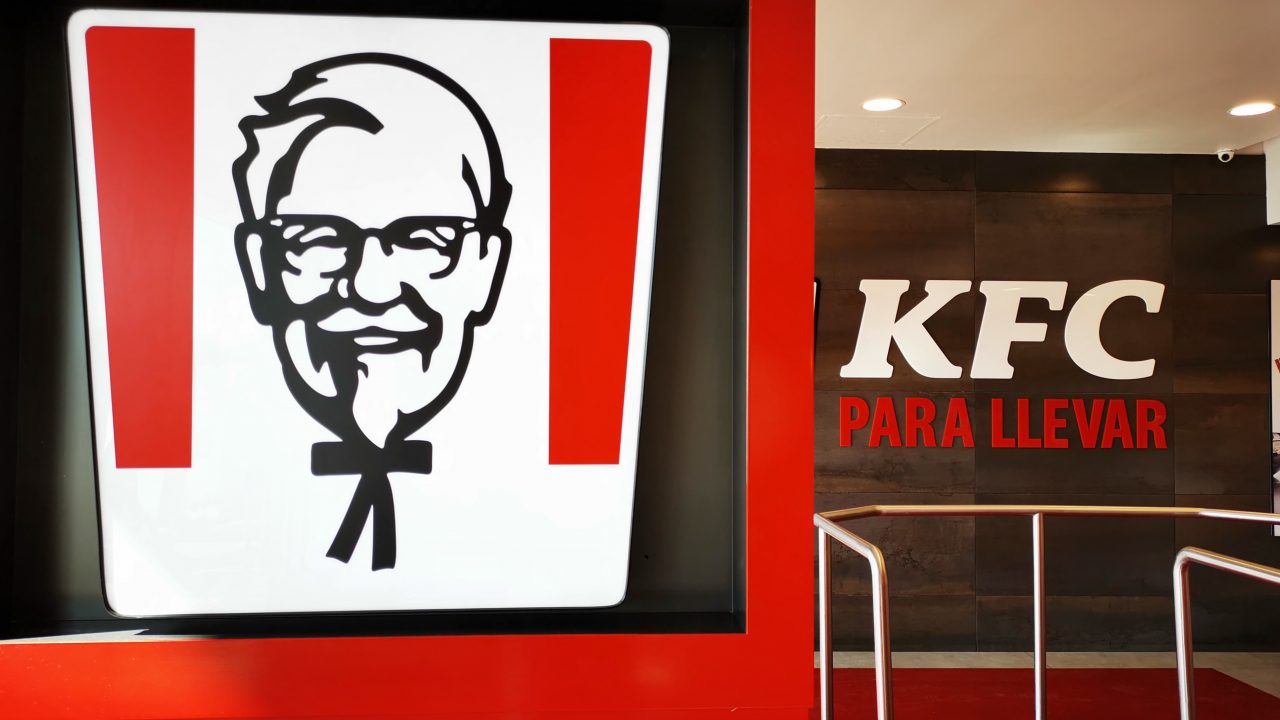 KFC va por su récord de venta de 6 millones de piezas de pollo en un día